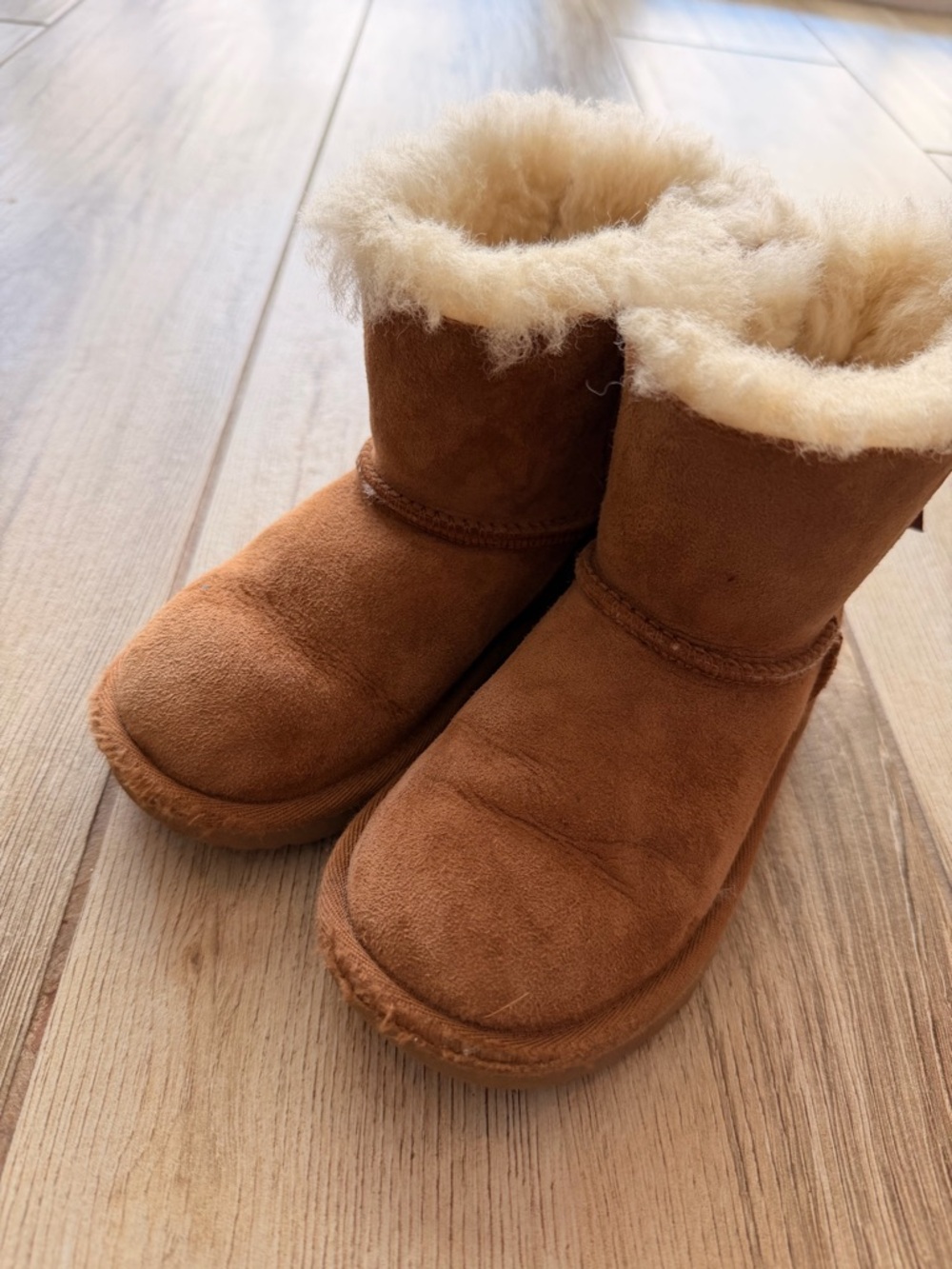 UGG Kids Chestnut Suede Shearling Boots